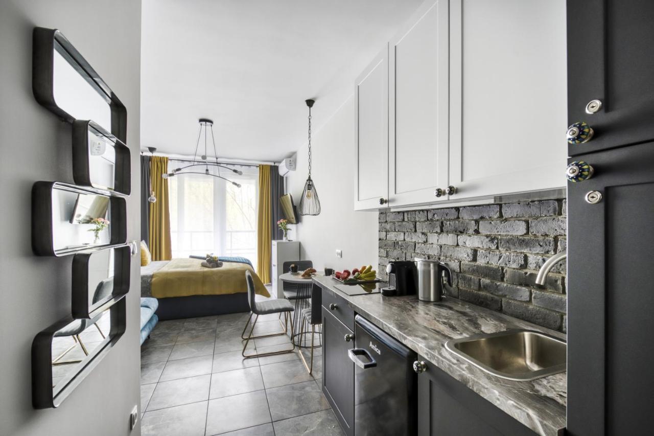 Stylowe Studio Krzemieniecka, Metro Slodowiec, Free Parking By Cosmo Spirit Варшава Экстерьер фото