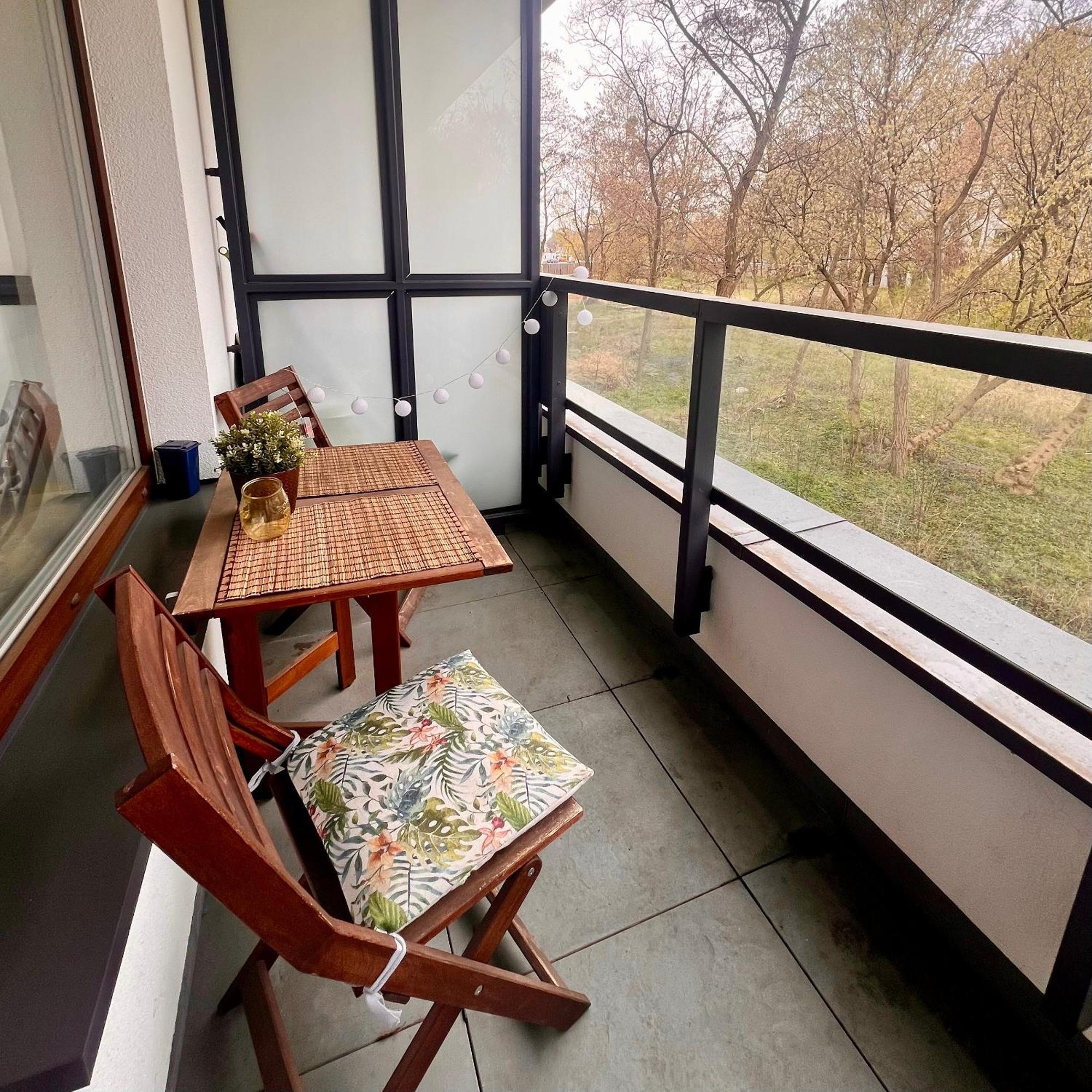 Stylowe Studio Krzemieniecka, Metro Slodowiec, Free Parking By Cosmo Spirit Варшава Экстерьер фото